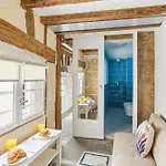 Bnbnova - 1br - & Louvre Париж